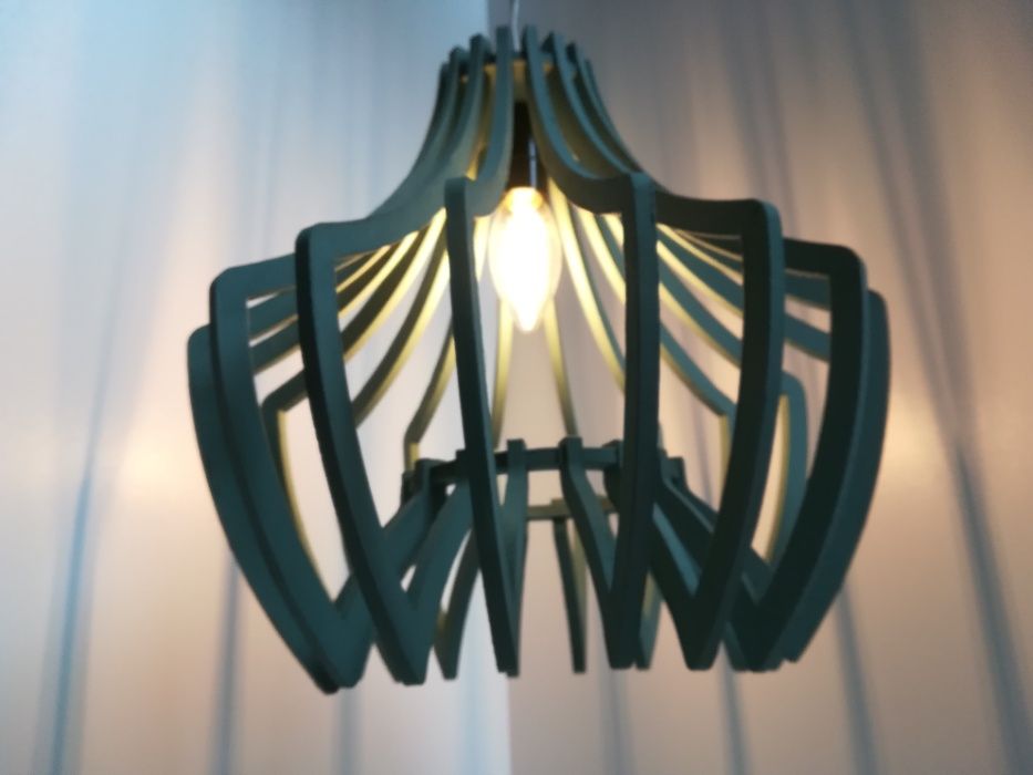 Lampa wisząca wysokość 31 cm, średnica 30 cm