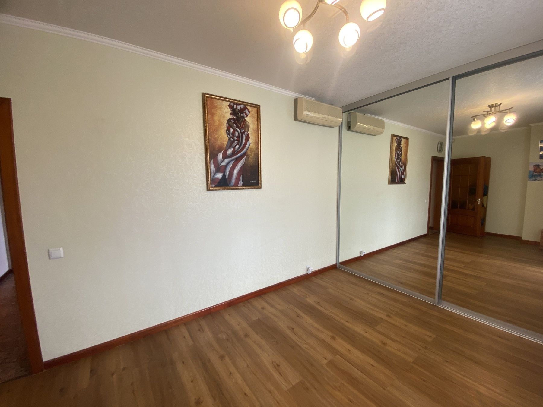 Продам 4 комнатную квартиру на Парусе, Большая Диёвская 52.