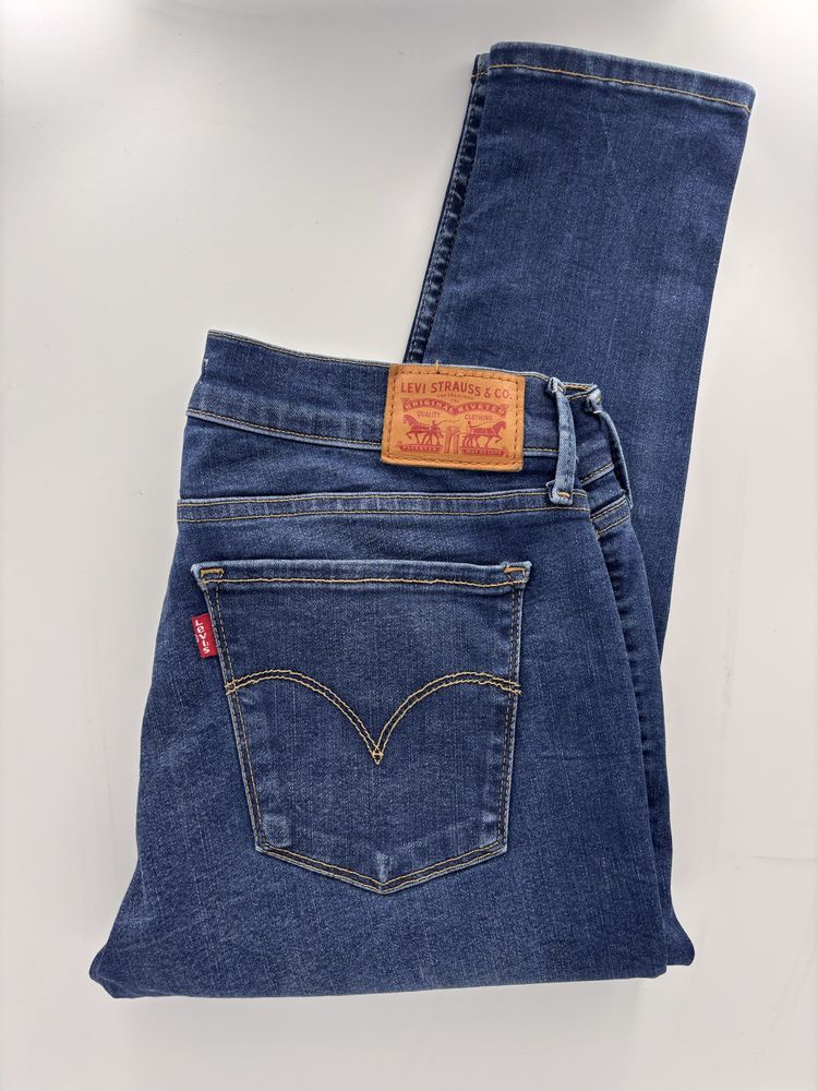 Damskie Levi’s 710 Super Skinny W31 L30 elastyczne granatowe