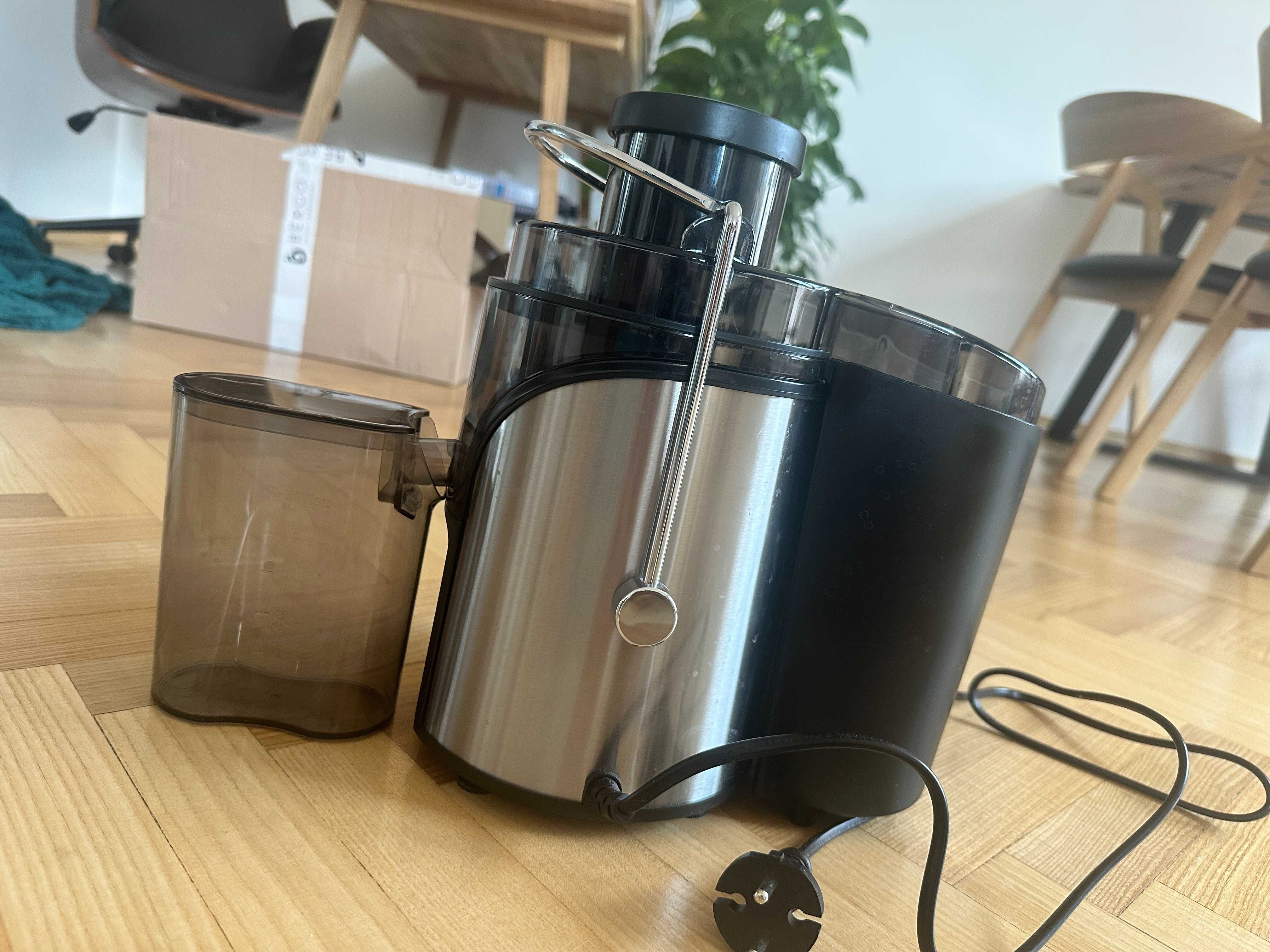 SOKOWIRÓWKA, soki, prawie nowa, juice extractor