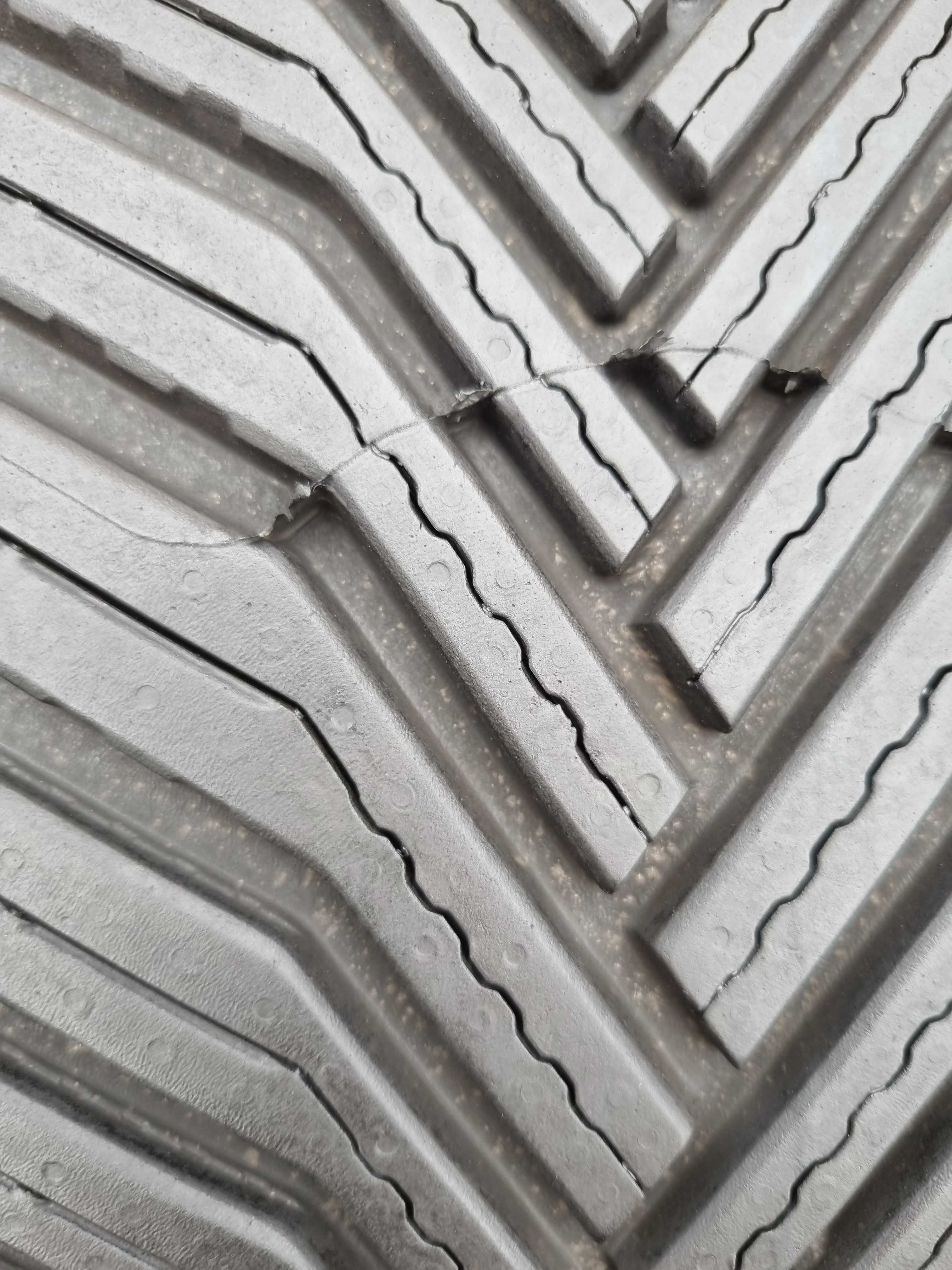 Opony Całoroczne 245/40/18 97Y Michelin CrossClimat 2 Rok 2023