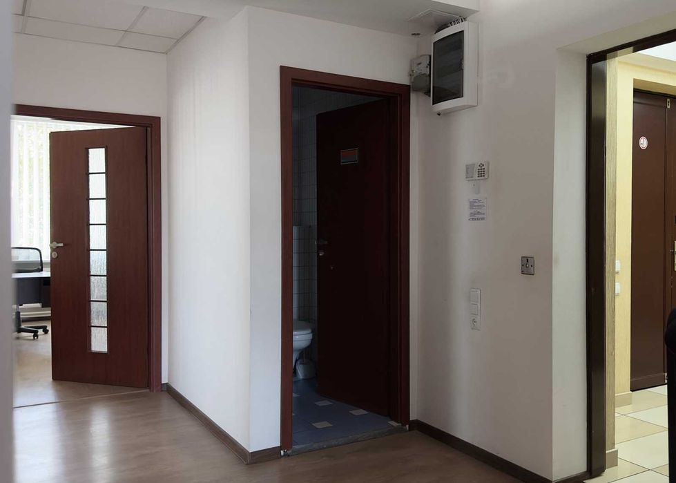 Сдам в аренду блок из  5-х  кабинетов 115 кв.м.в бизнес центре «Грейс»