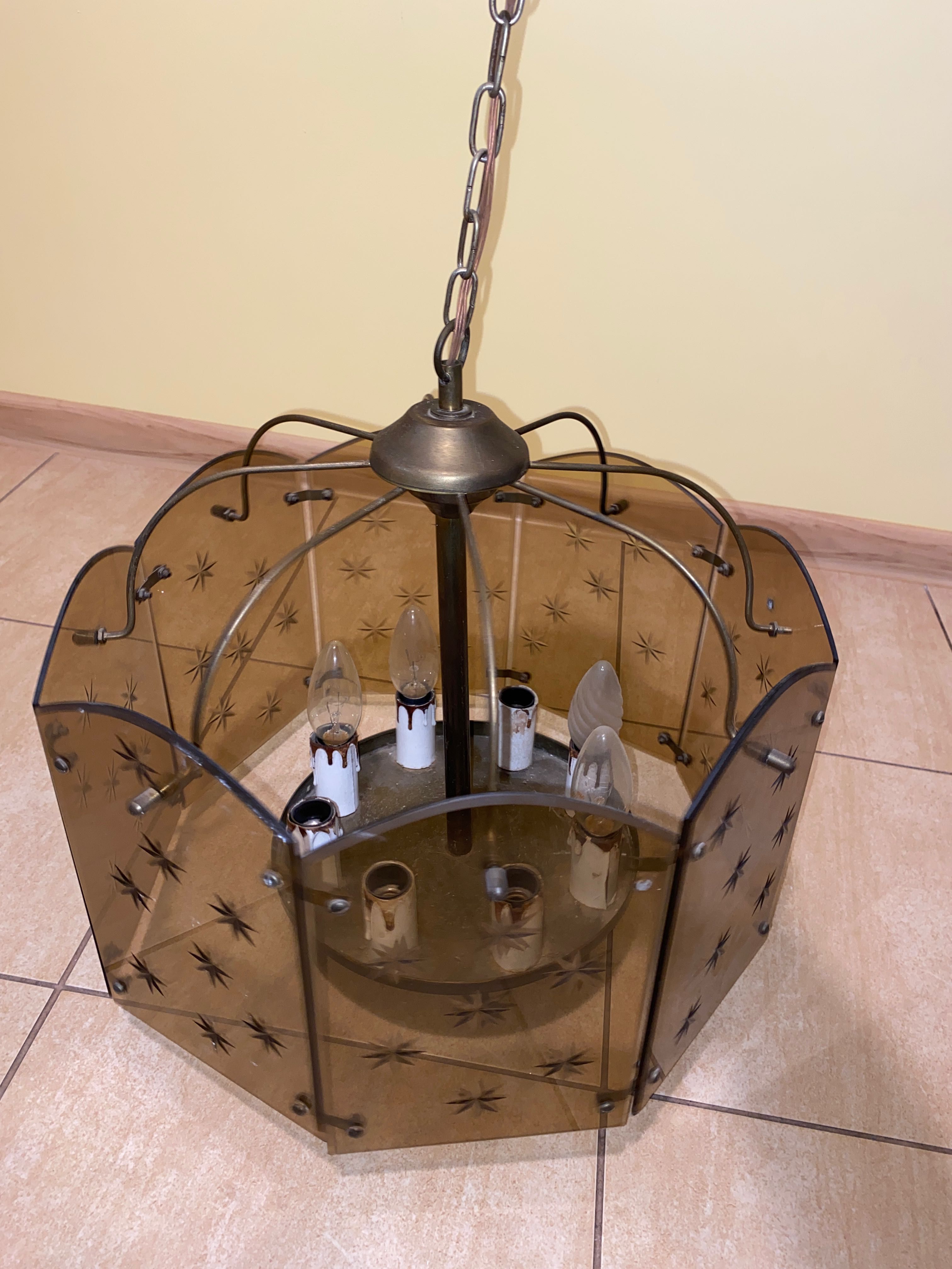 Elegancki żyrandol lampa do dużego pokoju