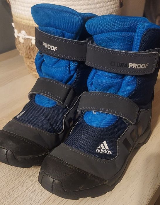 Buty chłopięce Adidas Traxion
