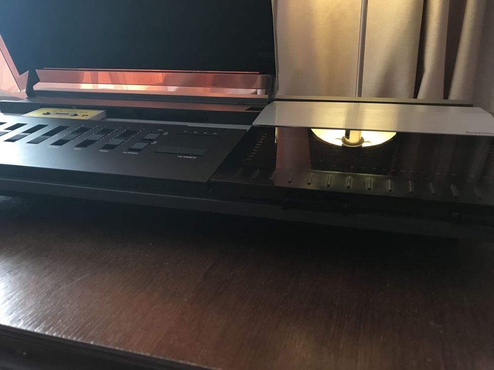 Підсилювач Ресівер Акустична система Bang Olufsen BeoCenter 2100
