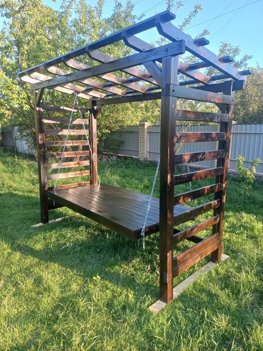 Гойдалка дерев'яна