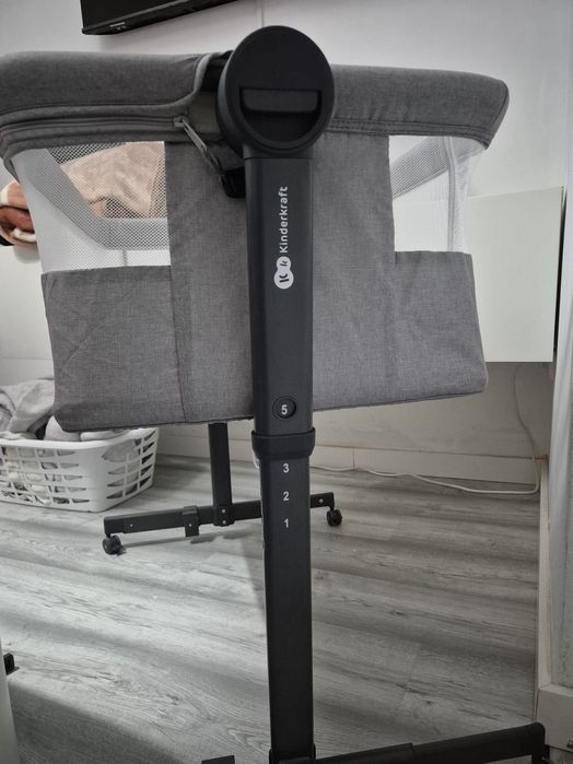 Berço next to me kinderkraft Up 2