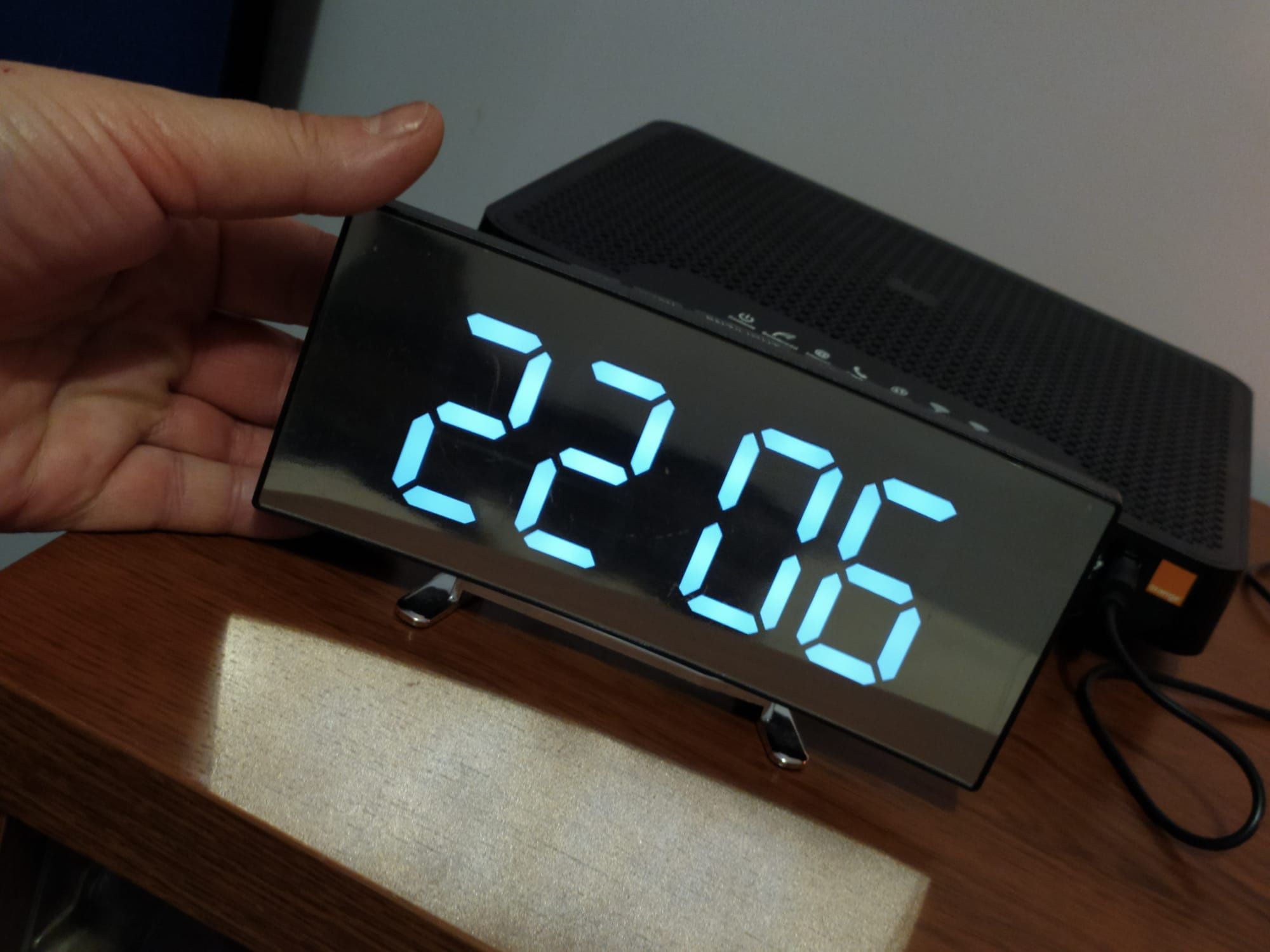 Zegar budzik LED nowy duży