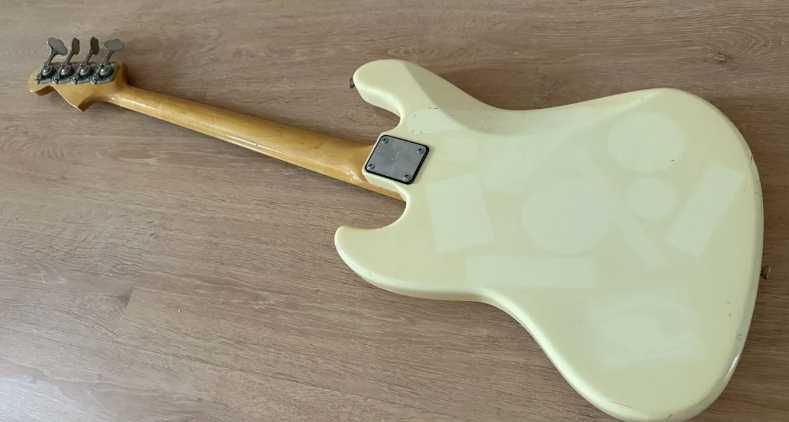 Gitara basowa Moon JB-4 Classic