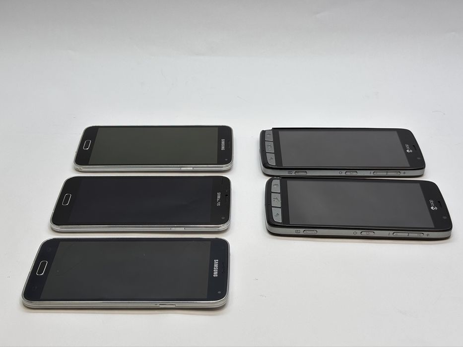 Zestaw 5 Smartfonów Samsung I doro