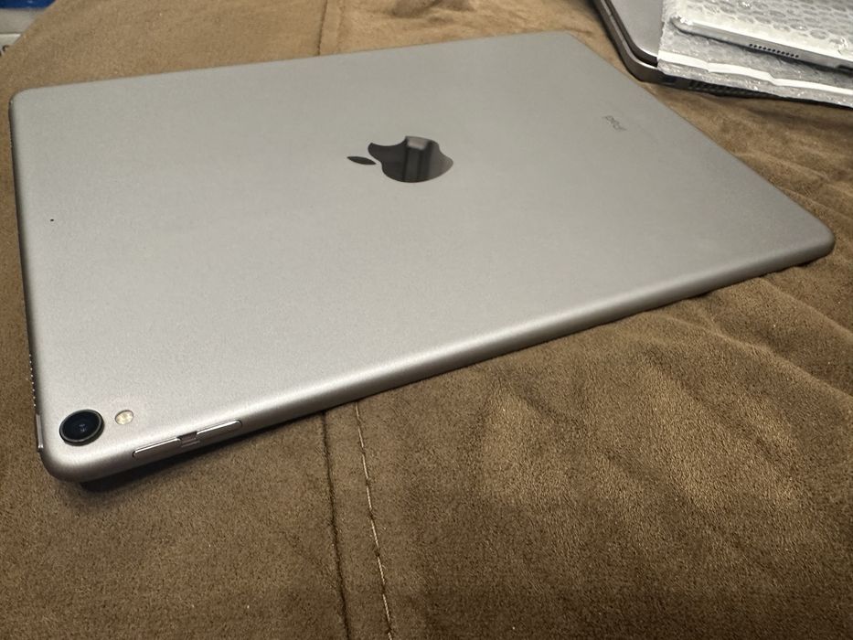 Ipad pro 10.5 /екран 120герць