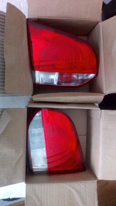 Фонари задние внутренние Volkswagen Golf 2009 2.0L