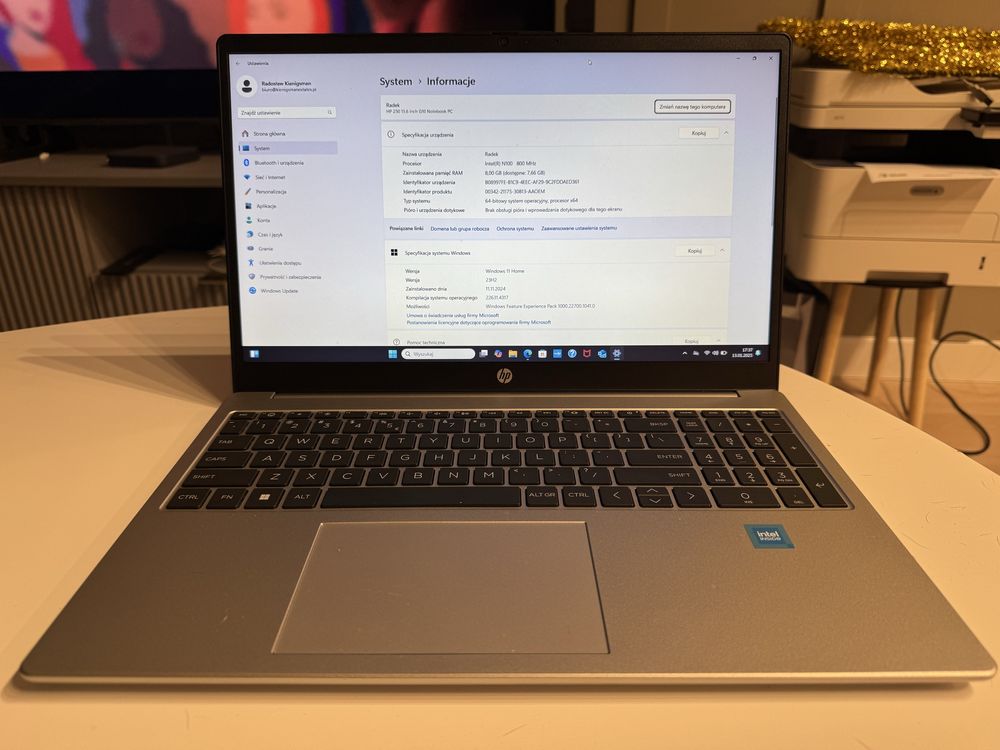 Laptop HP 250 G10, jak nowy
