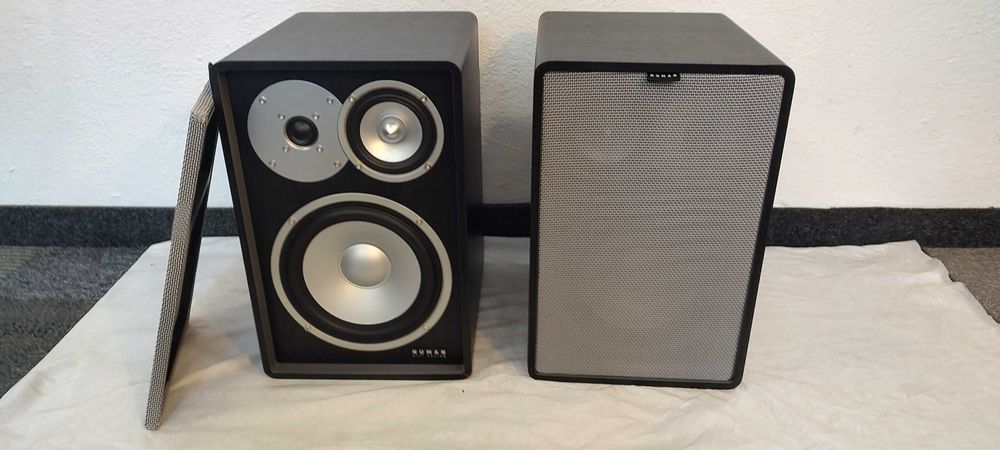 Kolumny stereo Numan Retrospective    S-252