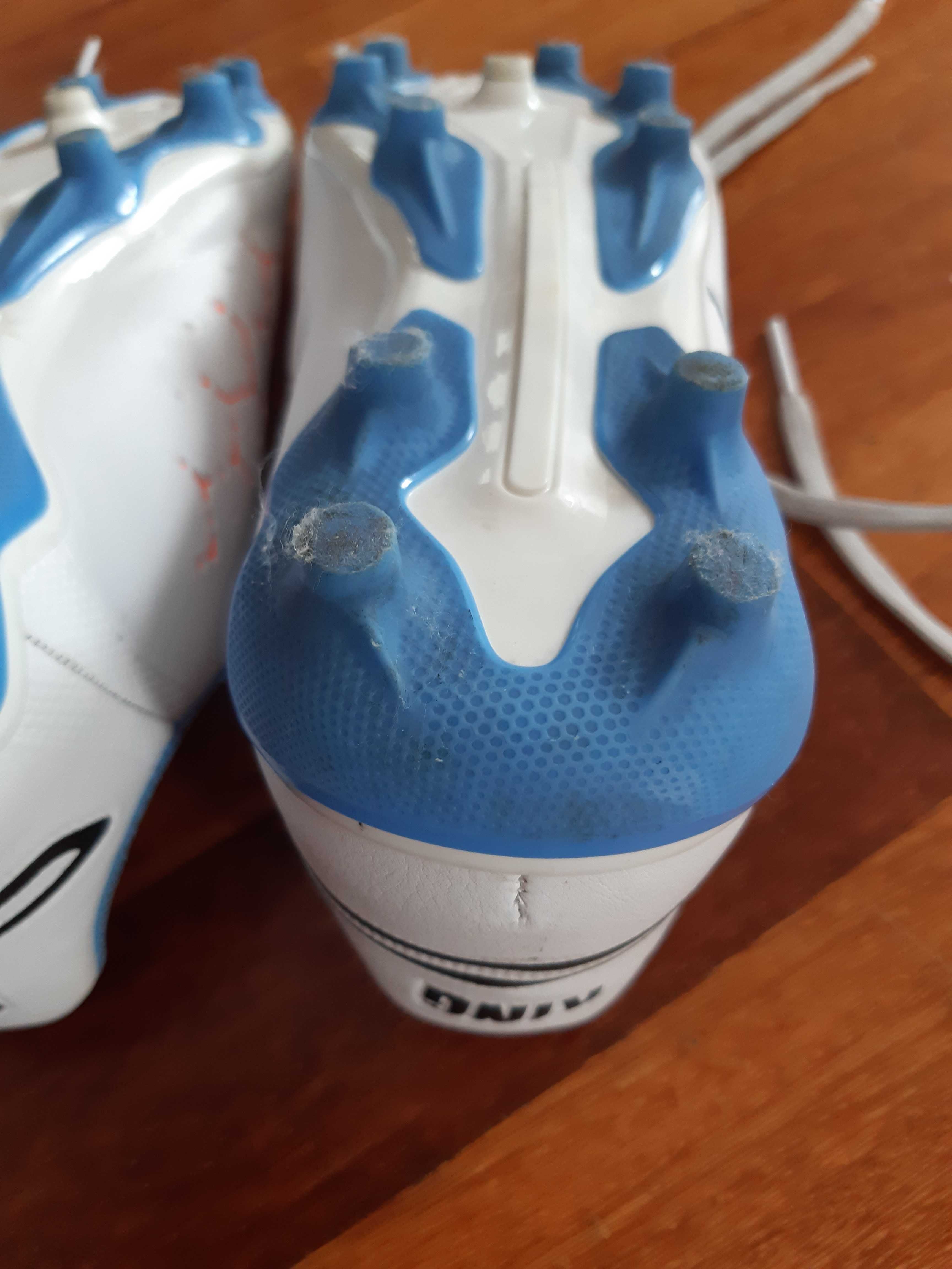 Buty piłkarskie PUMA King Match FG/AG korki trawiaste rozmiar 33