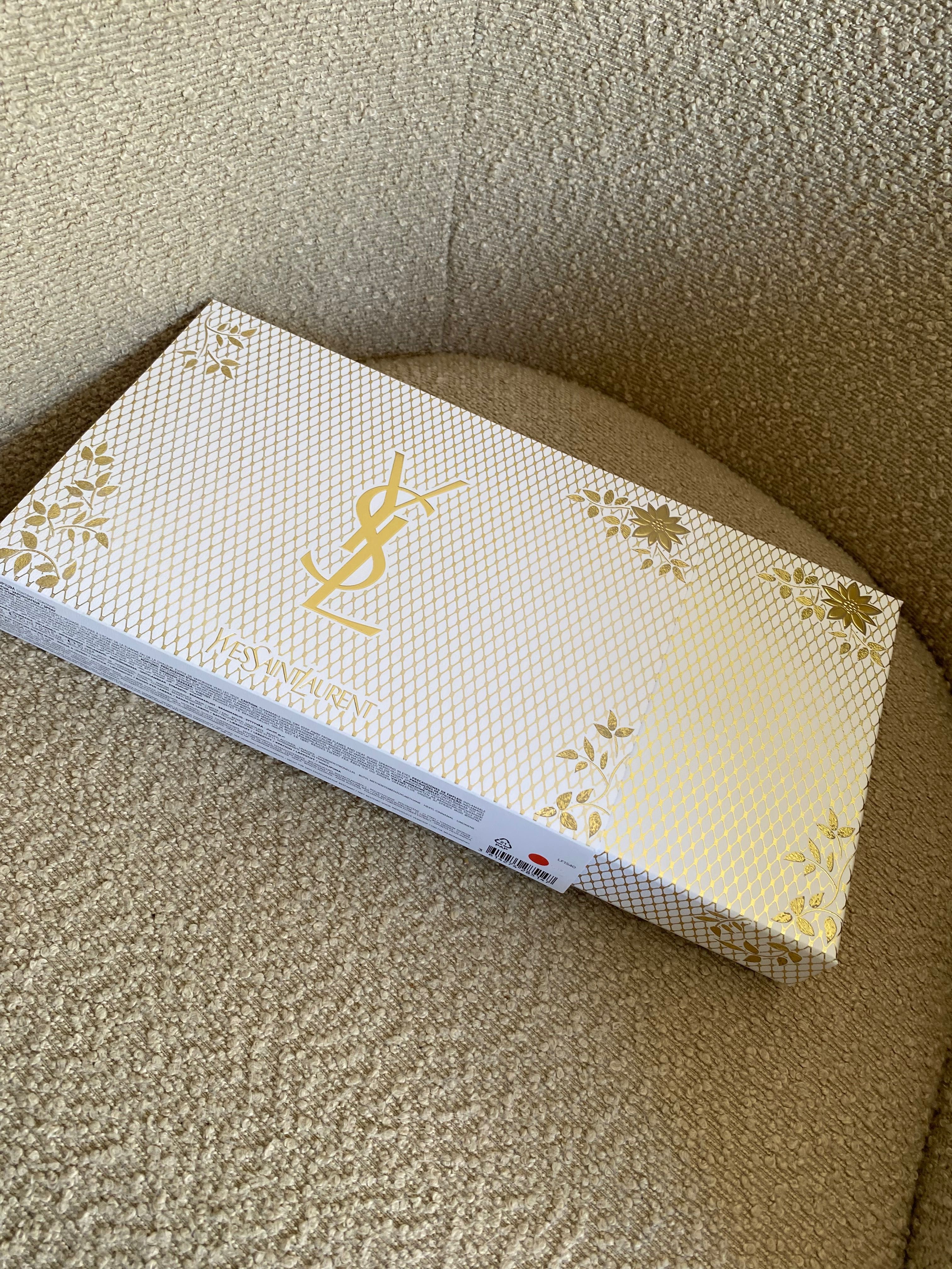 Pudełko po perfumach YSL opium