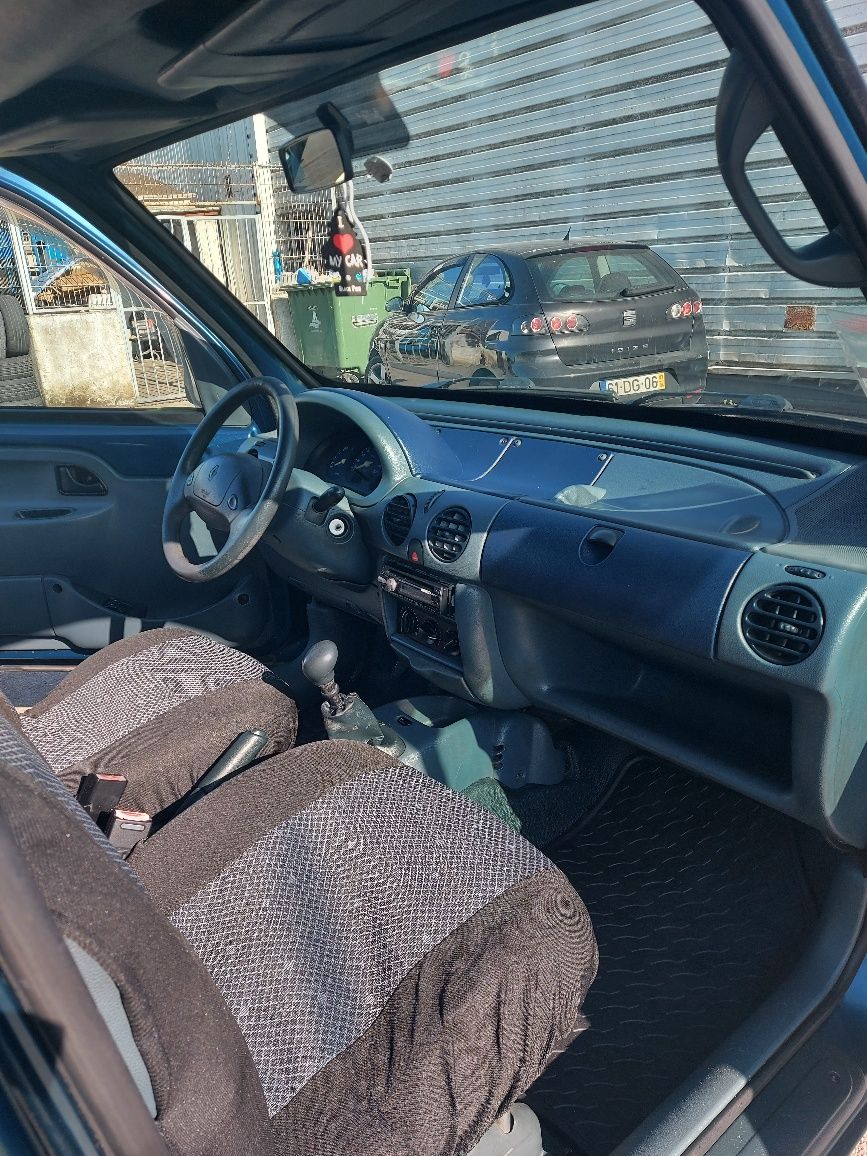 Renault Kangoo 5 lugares