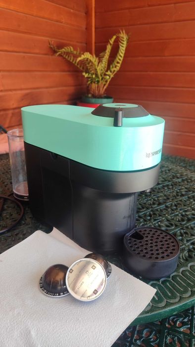 Máquina de café Nespresso; Krups, modelo Vertuo Pop, mint