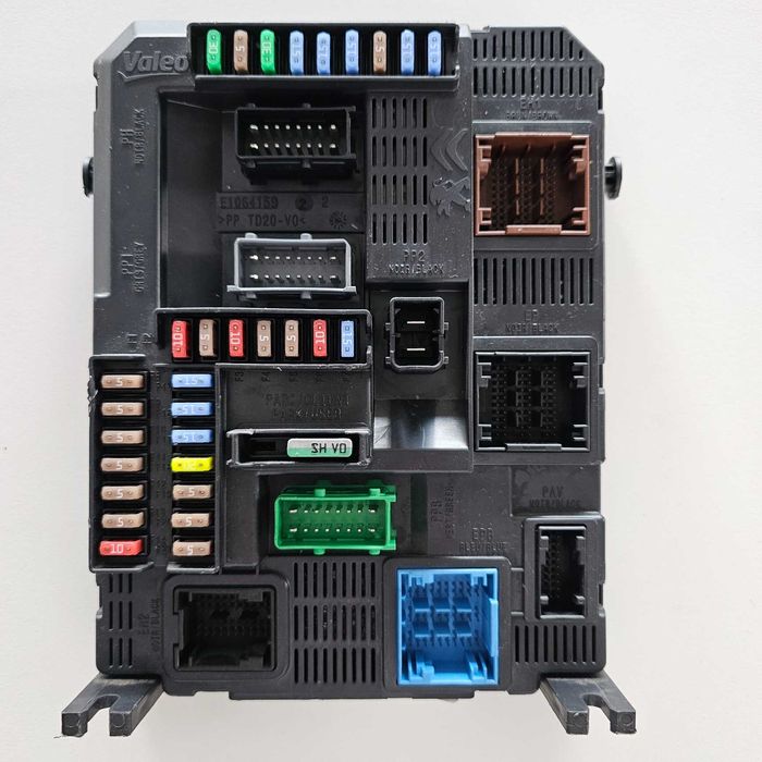 BSI / Caixa de Fusiveis Peugeot 208 - Atena: 362448