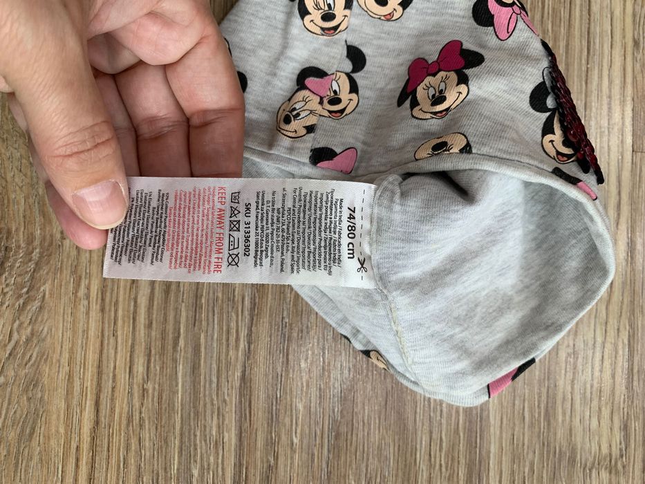 Czapka z aplikacją Myszki Minnie rozm. 74/80 firmy So Cute