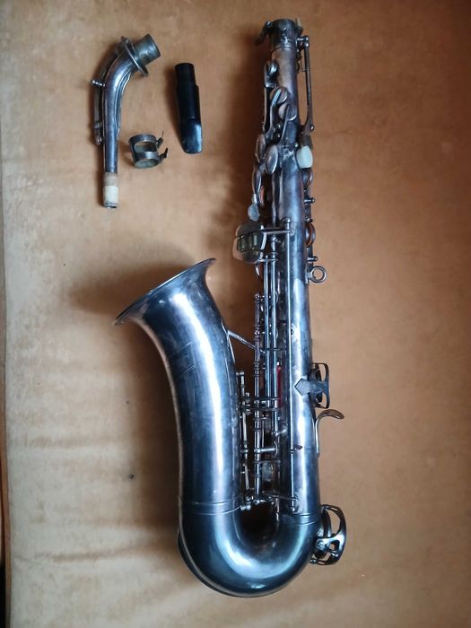 Саксофон альт Amati Classic deluxe