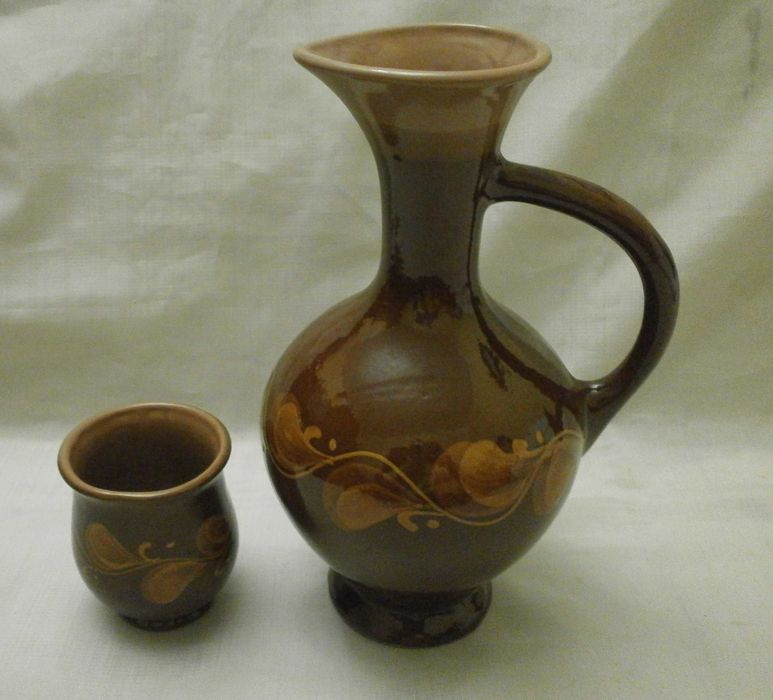 Старий чайний сервіз.