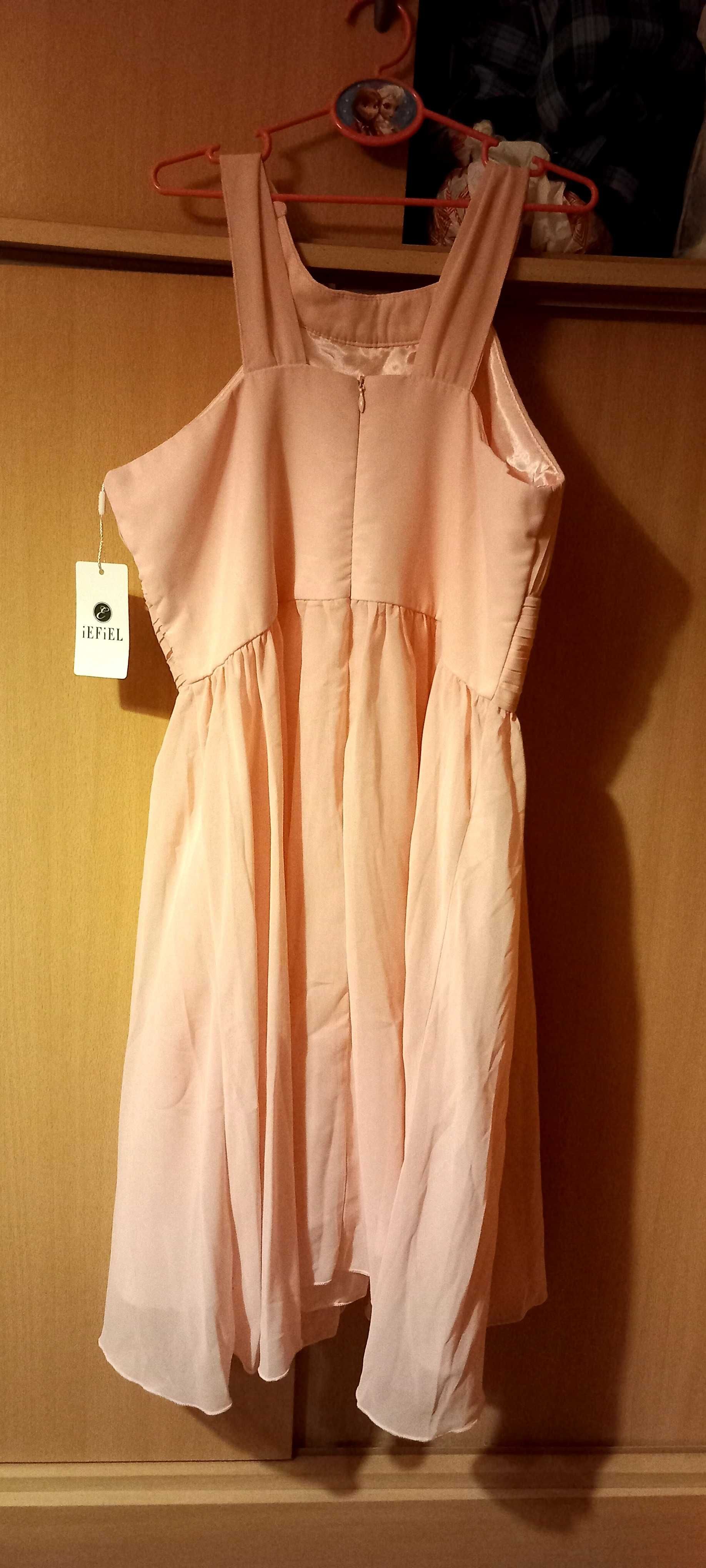 Vestido e calçado  criança