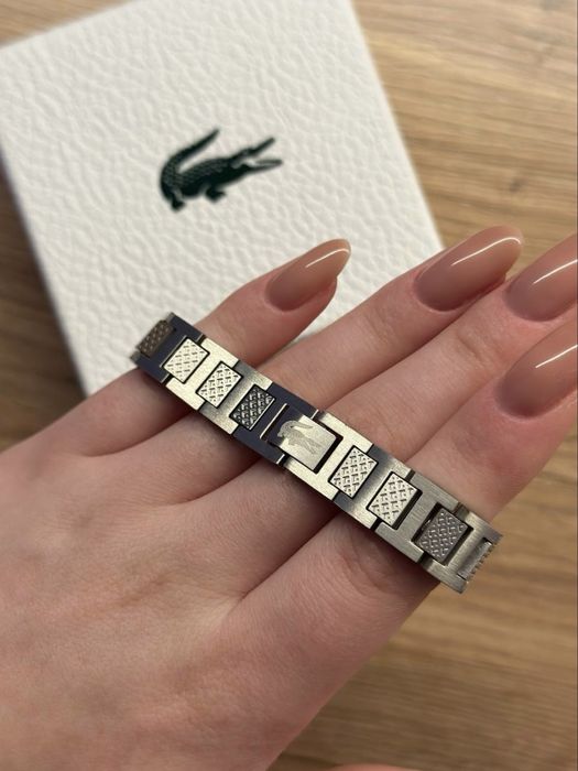 Чоловічий сріблястий браслет від LACOSTE