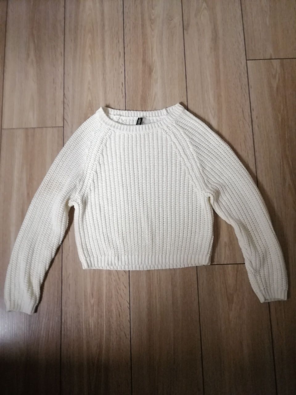 Sweter kremowy krótki XS  H&M