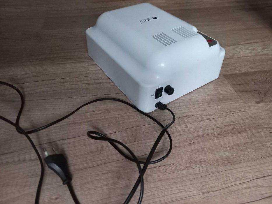 Лампа  УФ Salon для гель лака