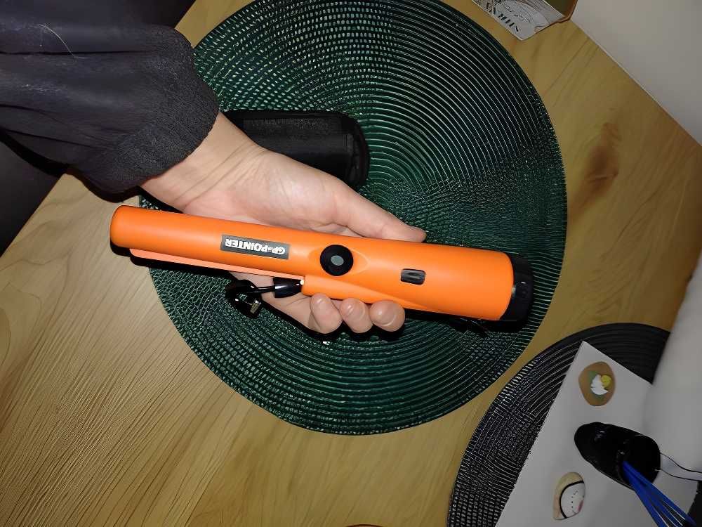 Detector de Metais Portatil 360° Pinpointer