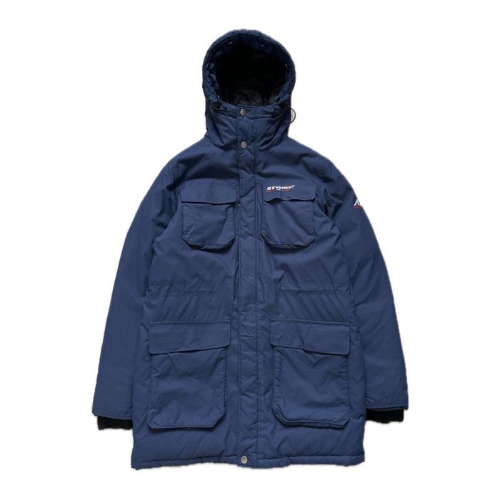 Пуховик Everest XS размер advanced technology