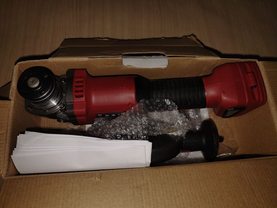 Worcraft szlifierka kątowa akumulatorowa 20v reg.  obrotów