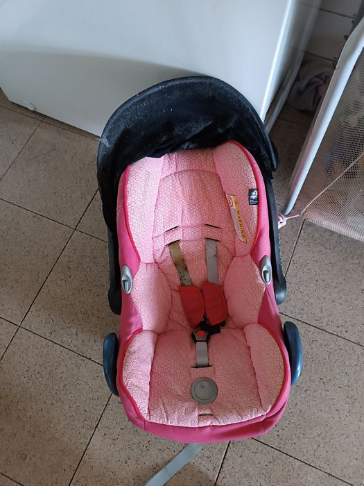 Cadeira de bebê de menina