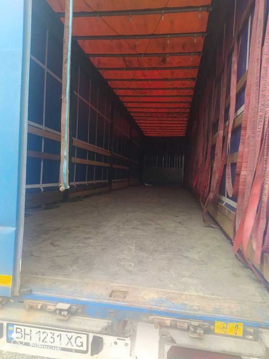 Продам полуприцеп - штора Crone