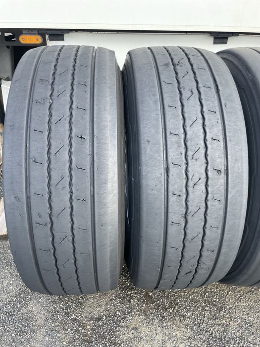 Continental Conti Hybrid 385/65R22.5 комплект прицепні вантажні шини