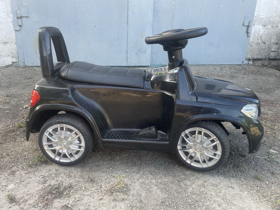 Машинка Mersedes-benz
