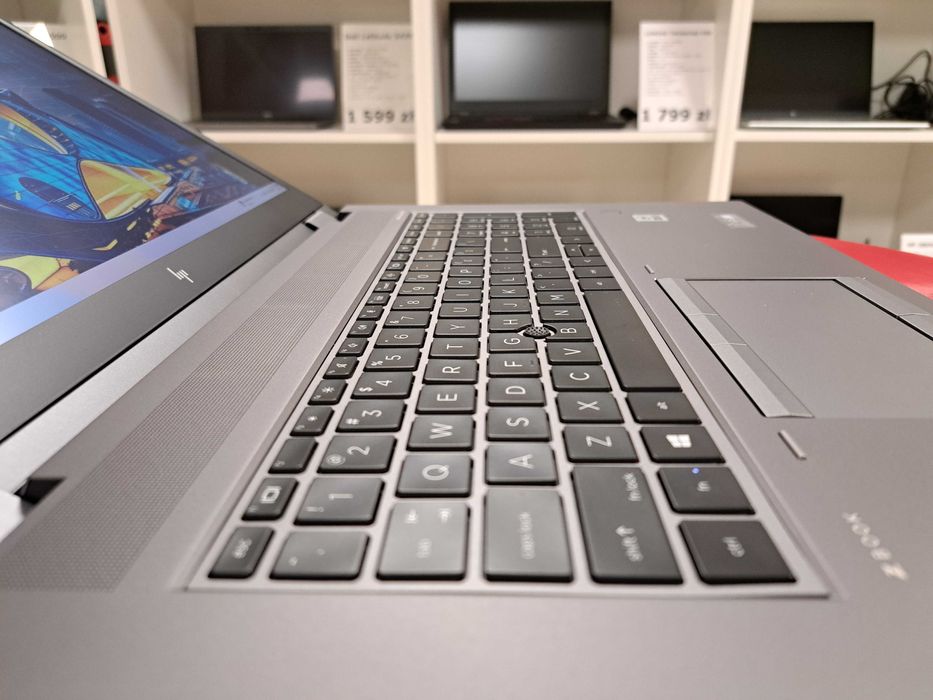 Potężny Laptop HP Zbook Fury 17 G7 i9-10885h 128GB/2TB SSD RTX 6GB W11
