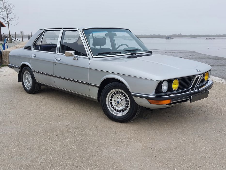 BMW 525i E12 1976