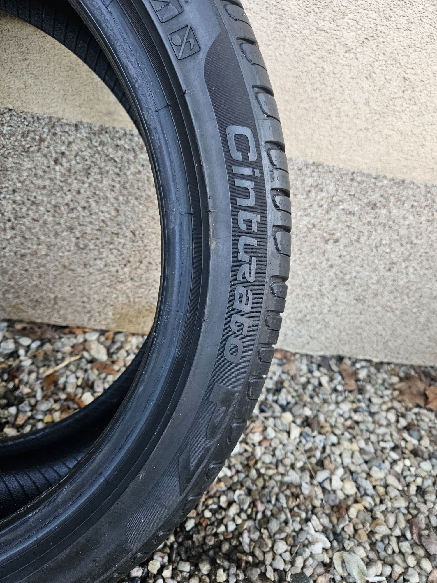 Pirelli Cintirato 215/45R18