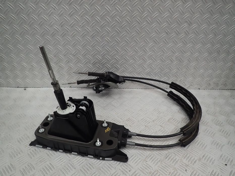 LEWAREK WYBIERAK ZMIANY BIEGÓW VW GOLF VIII 3Q0711061