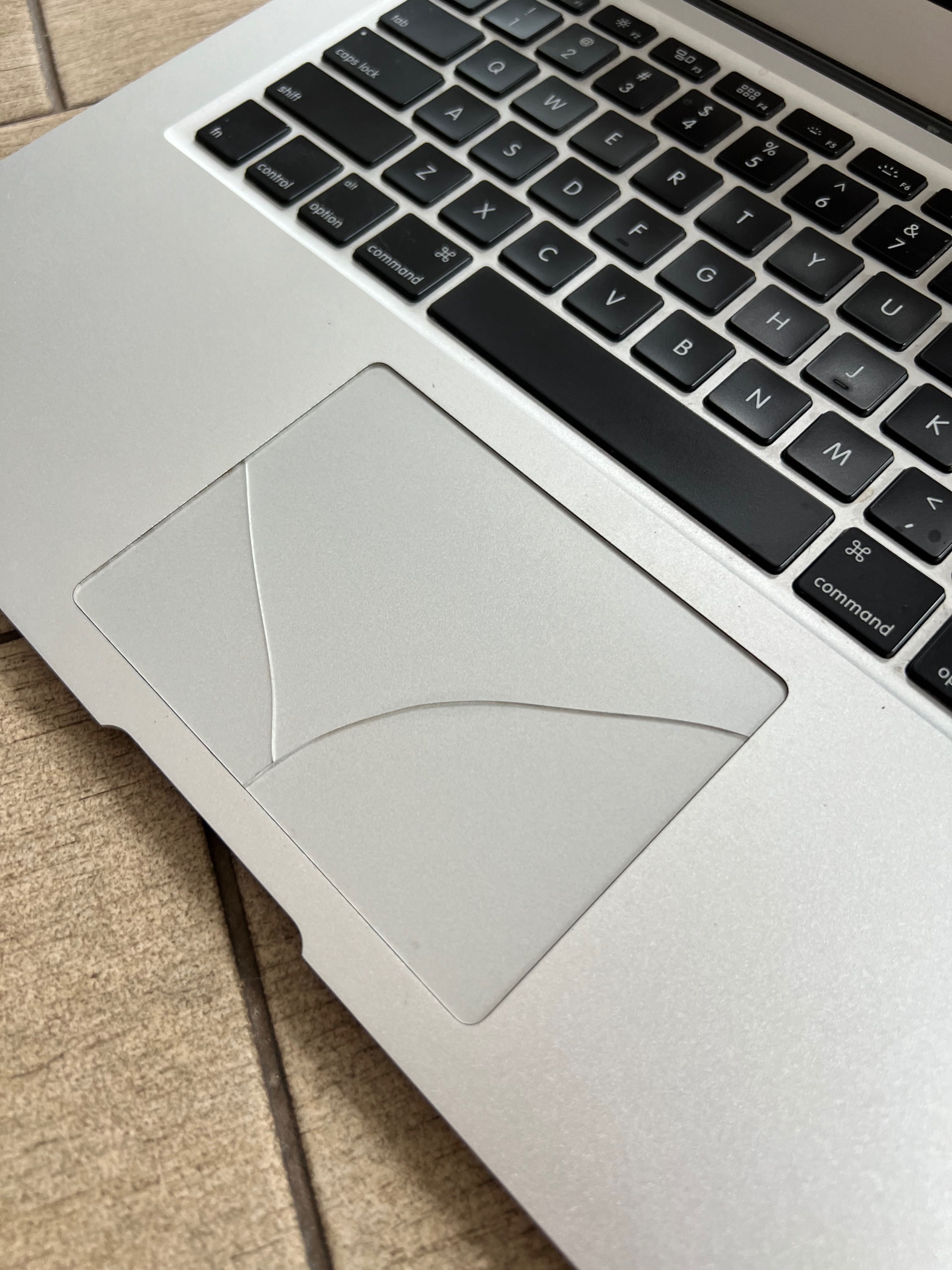 MacBook Air 13 2010 core 2 Duo