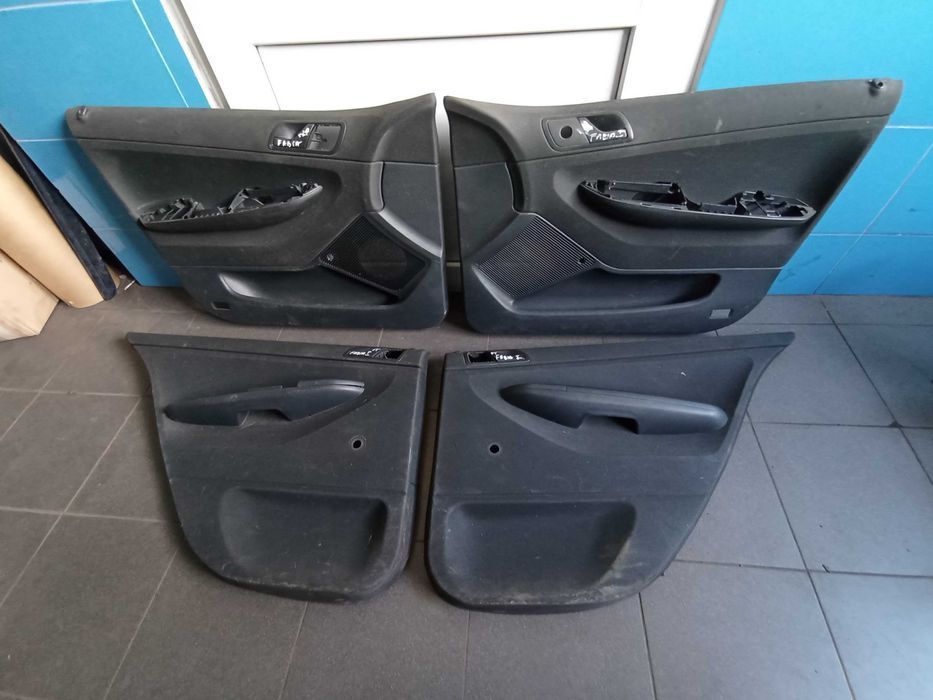 Boczek boczki drzwi Skoda Fabia I