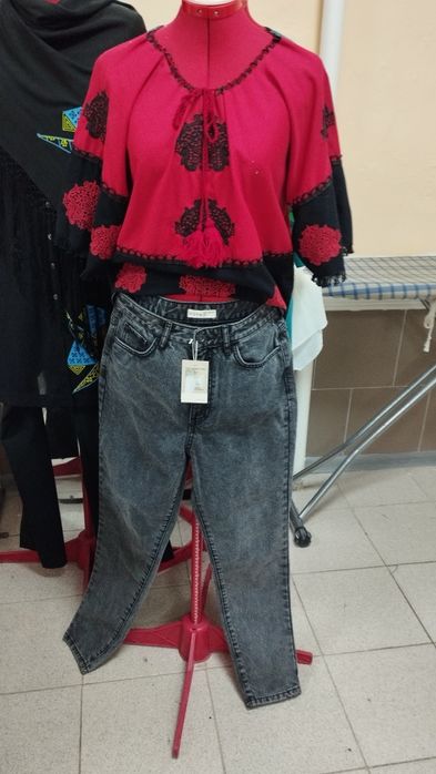 Джинси МОМ теплі,зимові ,байка.Жіночі джинси.Нові фірмові 27 р.