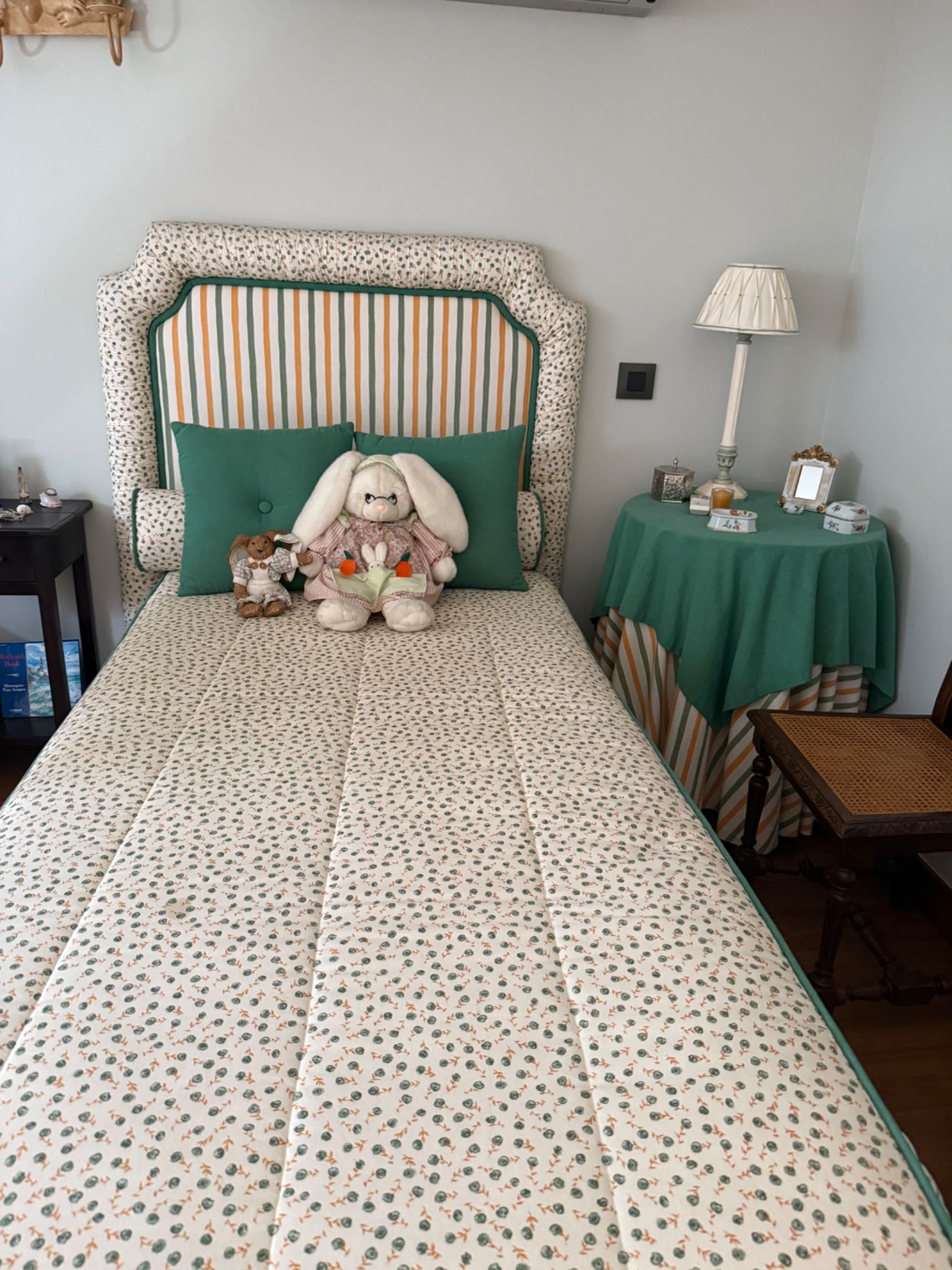 Camas single quarto duplo