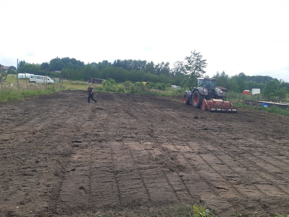 Wycinka drzew mulczowanie koszenie traw nieużytków czyszczenie terenu