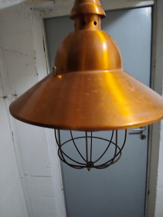 Lampy sufitowe 1 sat. 100 zł