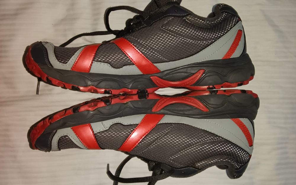 Buty sportowe marki Puma .Rozmiar 41.