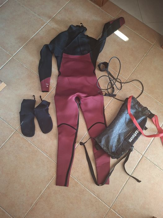 Conjunto de surf masculino M.
lich. Sapatos e bolsa para prancha