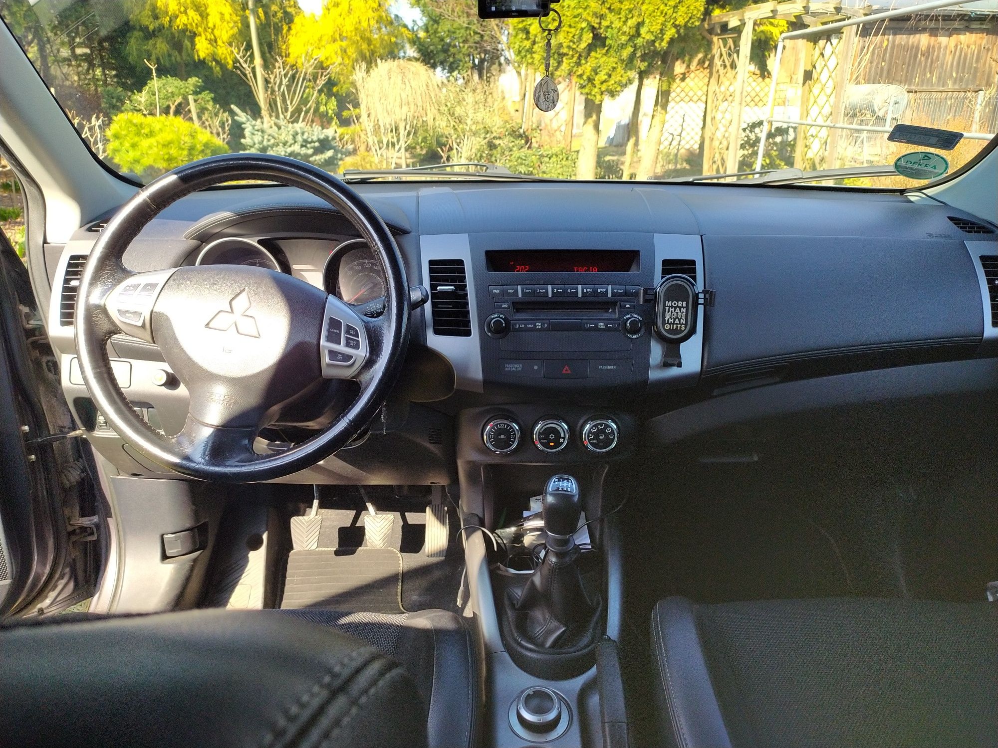 MITSUBISHI OUTLANDER  2011 r. 2.2 diesel 177KM 4/4